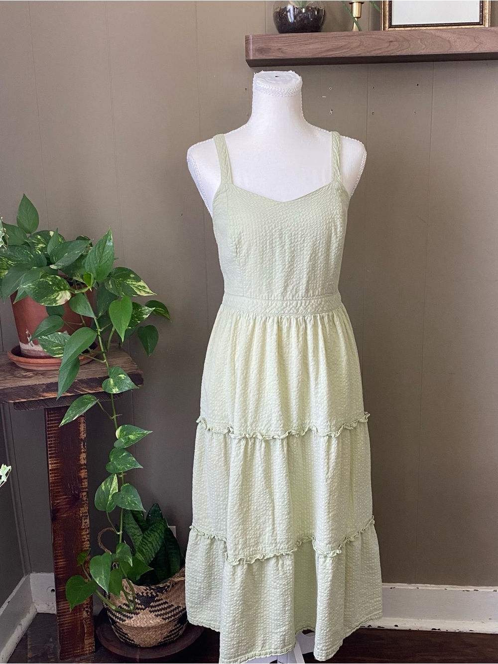 Japna light green textured tiered midi dress